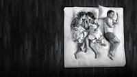 «Ты, Я, Она (2016-2020)» — обои к сериалу #4