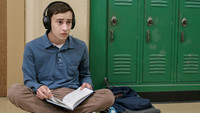 «Нетипичный (2017 - 2021)» — обои к сериалу #5