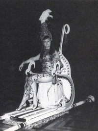 Постер фильма «Helen, Queen of the Nautch Girls (1973)» — (1 из 2)