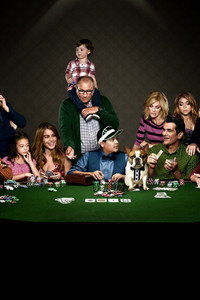 Постер сериала «Американская семейка (2009-2020)» — (20 из 127)