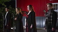 «High School Musical: The Musical: The Holiday Special (2020)» — обои к фильму #3