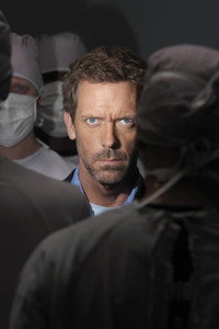 Постер сериала «Доктор Хаус (2004-2012)» — (76 из 347)