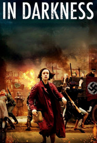 Постер фильма «В темноте (2011)» — (9 из 27)
