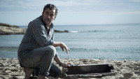 «Вдали от моря (2015)» — обои к фильму #3