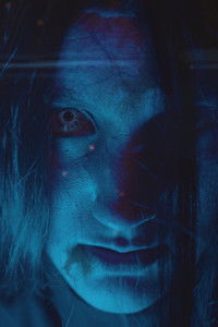 Imagem do Filme Alone