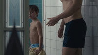 «Милый ребенок (2016)» — обои к фильму #1