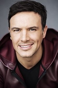 Alejandro de la Madrid as Andrés in 4 Moons