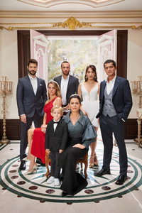 Постер сериала «Ребёнок (2019-2020)» — (1 из 2)