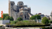 «Notre-Dame de Paris, le chantier du siècle (2023)» — обои к сериалу #2