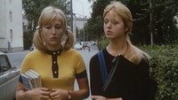 «Доклад о школьницах 3: То, о чём родители даже не подозревают (1972)» — обои к фильму #2