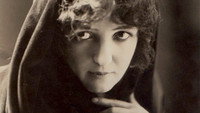«He Fell in Love with His Wife (1916)» — обои к фильму #1