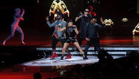 «Black Eyed Peas: Live from Sydney to Vegas (2006)» — обои к фильму #2