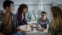 «В тебе нет ничего особенного (2022)» — обои к сериалу #4