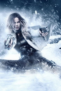 Постер фильма «Другой мир: Войны крови (2016)» — (50 из 90)
