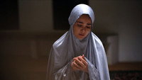 Обои к фильму «Assalamualaikum Baitullah (2025)» — (11 из 21)