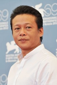 Lee Kang-Sheng as Hsiao-kang in Vive L'Amour