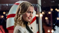«Hearts of Christmas (2016)» — обои к фильму #3