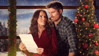 «Christmas in Maple Hills (2023)» — обои к фильму #1