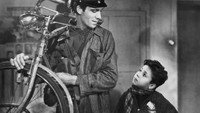 «Похитители велосипедов (1948)» — обои к фильму #1