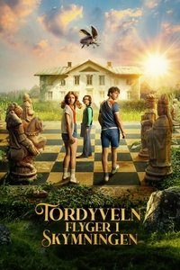 copertina serie tv Tordyveln+flyger+i+skymningen 2025