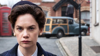«Миссис Уилсон (2018)» — обои к сериалу #3