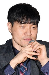Hwang Kyung-sung foto