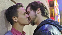 «The Male Gaze: First Kiss (2018)» — обои к фильму #1