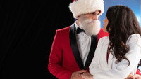 «Santa's Got Style (2022)» — обои к фильму #2