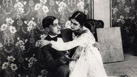 «Закованная фильмой (1918)» — обои к фильму #1