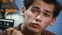 «Я был подростком, терроризирующим телевидение (1985)» — обои к фильму #1