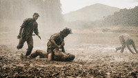 «В грязи (2021)» — обои к фильму #2