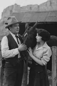 Постер к фильму North of the Rio Grande (1922)