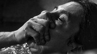 «Девушка с иглой (2024)» — обои к фильму #10