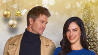 «Angel Falls Christmas (2021)» — обои к фильму #2