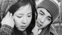 «Kamome-yo, kirameku umi o mitaka/meguri ai (1975)» — обои к фильму #1