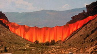 «Christo's Valley Curtain (1974)» — обои к фильму #1