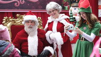«Christmas on Candy Cane Lane (2022)» — обои к фильму #3