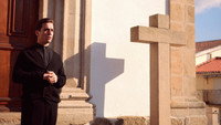 «A Traição do Padre Martinho (2022)» — обои к фильму #1