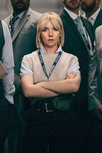 Постер сериала «Карен Пири (2022)» — (7 из 19)