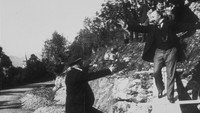 «Touristes revenant d'une excursion (1897)» — обои к фильму #1