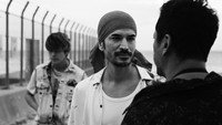 «Lightning Over the Beyond (2022)» — обои к фильму #4