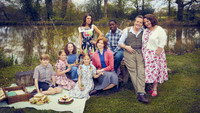 «The Larkins (2021-2022)» — обои к сериалу #1