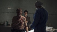 «Два билета домой (2018)» — обои к фильму #1