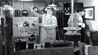«Мир без маски (1934)» — обои к фильму #1