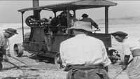 «Lyon, travaux au canal de Jonage: Machine à damer (1897)» — обои к фильму #1