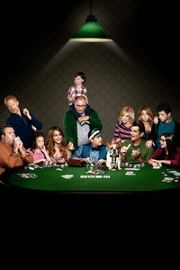 Постер сериала «Американская семейка (2009-2020)» — (9 из 127)