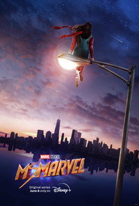 Постер сериала «Мисс Марвел (2022)» — (23 из 96)