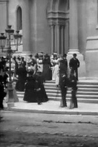 Постер к фильму Sortie d'une noce à l'église (1896)