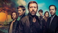 «Под тёмной водой (2021)» — обои к сериалу #1