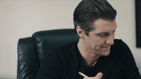 «Безумие внутри (2019)» — обои к фильму #9